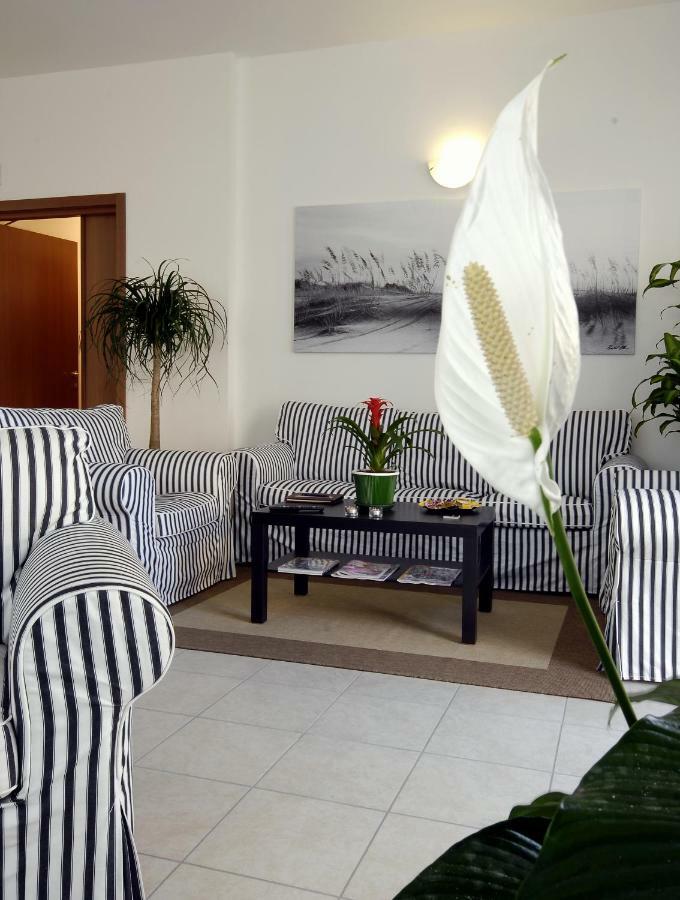 Residence Nobel Rimini Ngoại thất bức ảnh